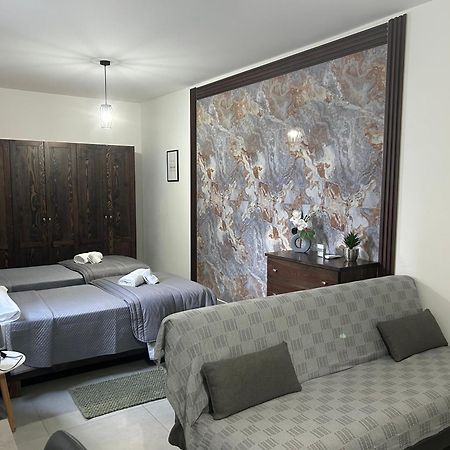 St Gaetans Studio Apartment 6A Hamrun エクステリア 写真