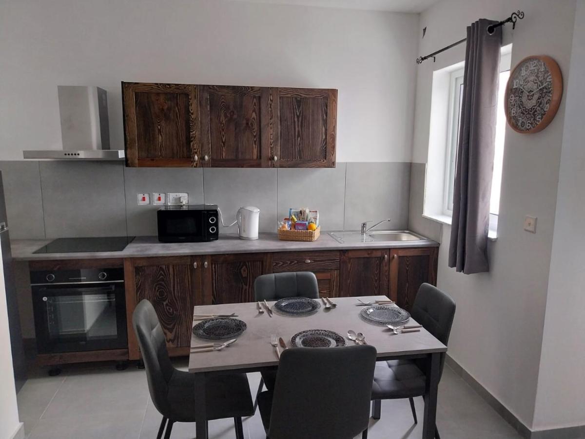 St Gaetans Studio Apartment 6A Hamrun エクステリア 写真